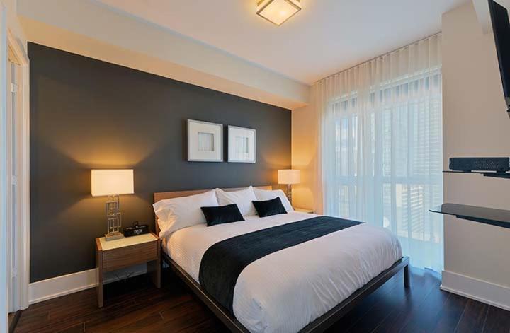 เดลสวีท - 300 ฟรอนต์ สตรีท - ดาวน์ทาวน์ โทรอนโต Hotel โตรอนโต ภายนอก รูปภาพ