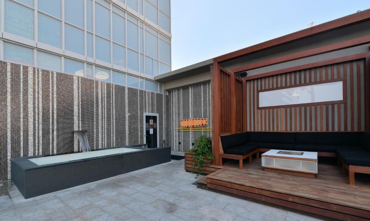 เดลสวีท - 300 ฟรอนต์ สตรีท - ดาวน์ทาวน์ โทรอนโต Hotel โตรอนโต ภายนอก รูปภาพ
